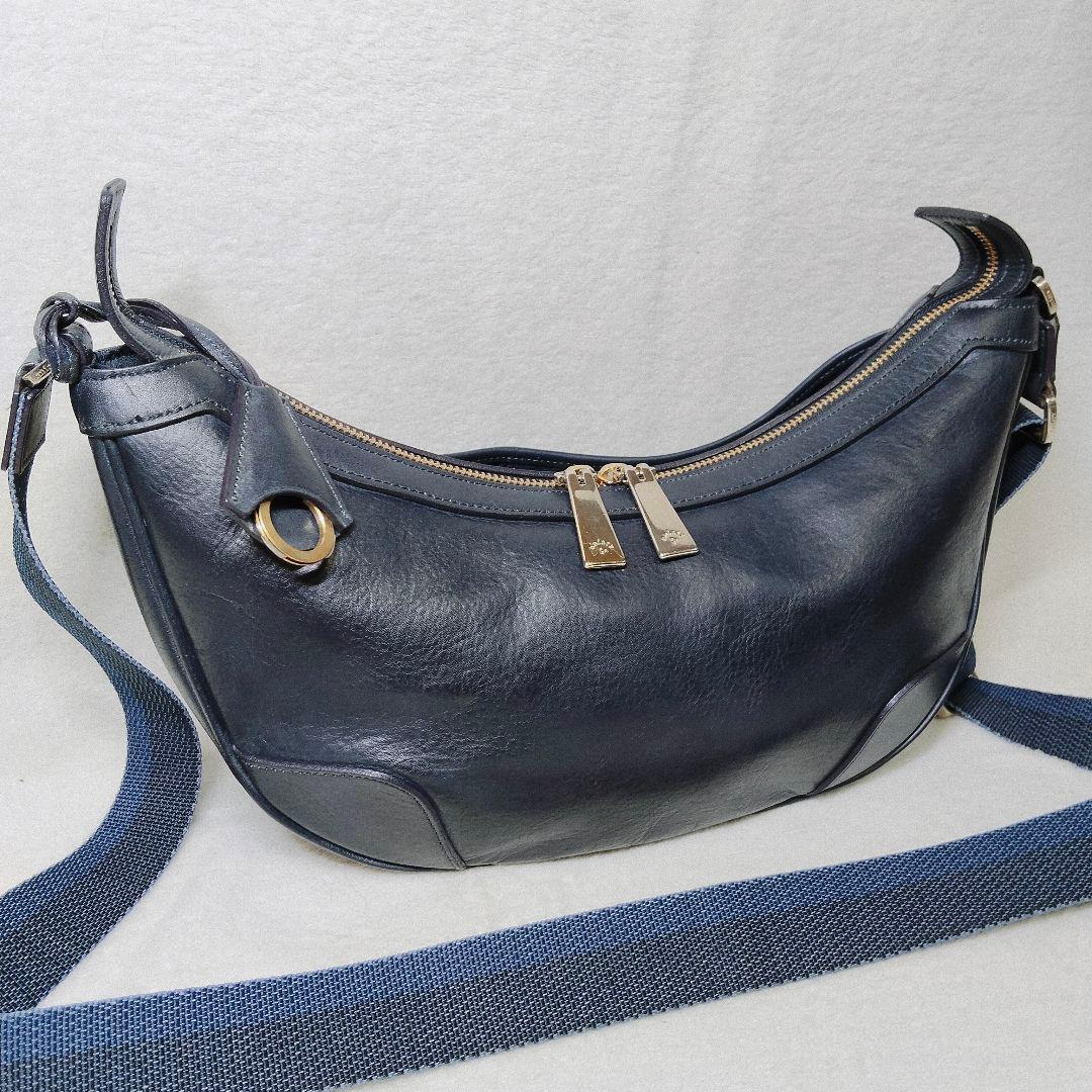 aniary アニアリ ショルダーバッグ 三日月型 レザー ハーフムーン