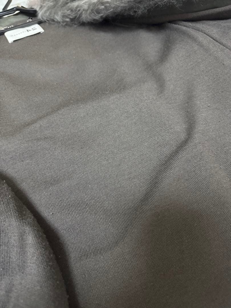 ジレ　ベスト　ファー　manzoni24 ハンガー付き