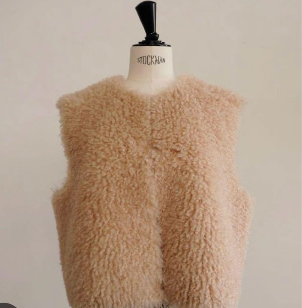 新品.タグ付きOHGA ファーベスト