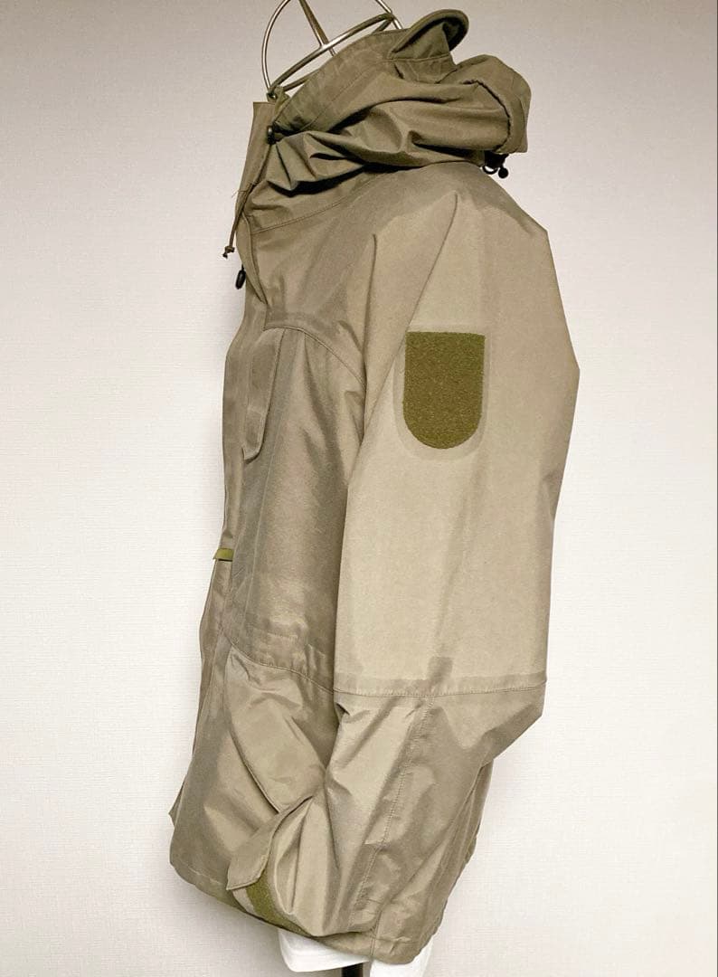 オーストリア軍アルパインジャケット　ゴアテックスGORE-TEXマウンテンパーカ