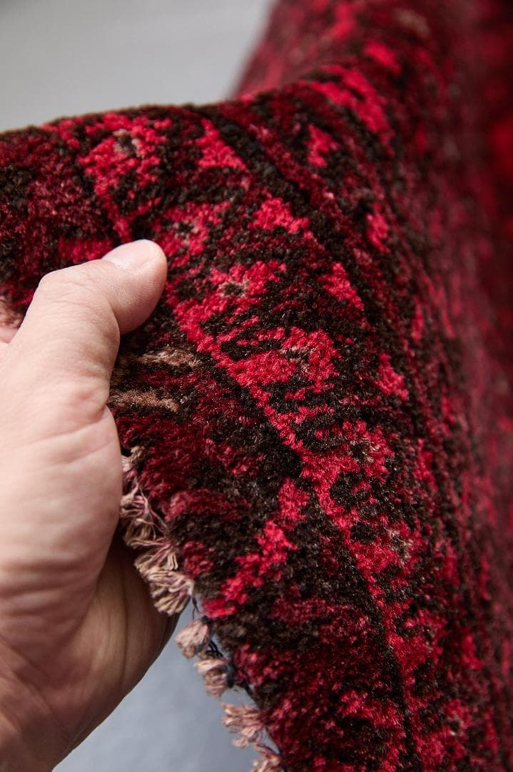 大型ヴィンテージラグ　トライバルラグ　トルクメン族（287×200cm）赤　黒