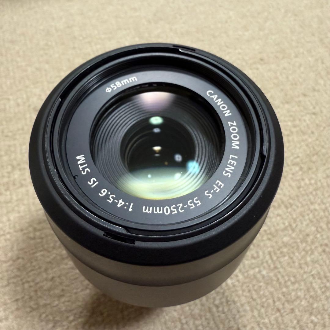 Canon EOS kiss X8i ダブルズームキット