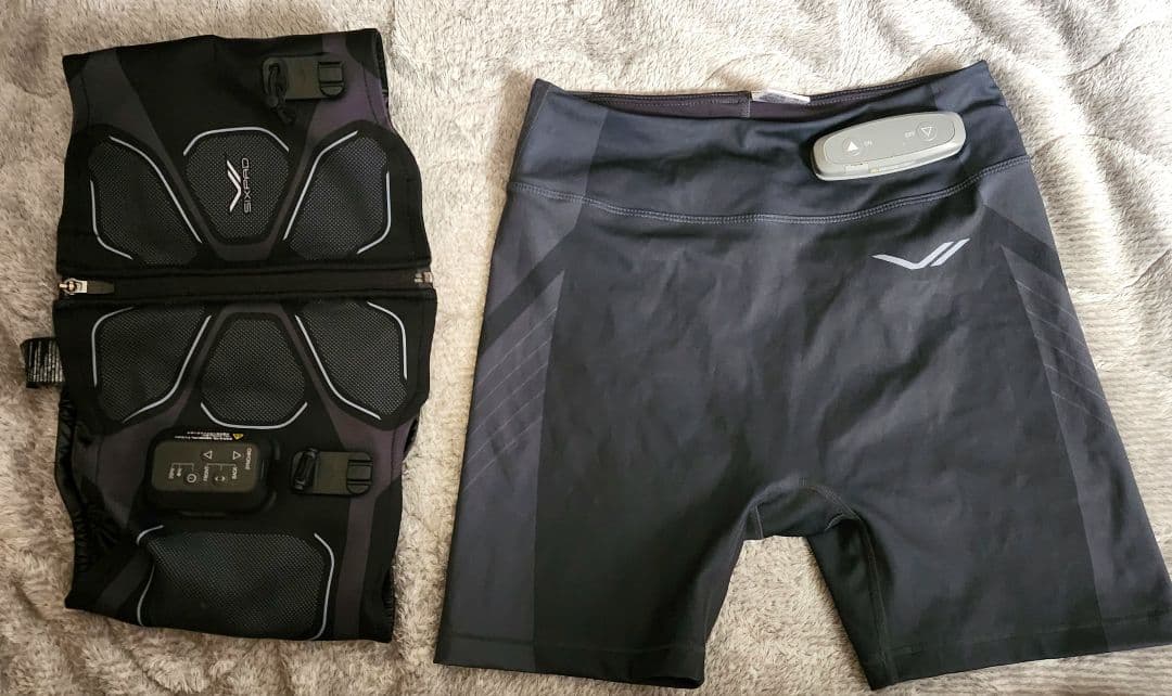 ミ*ナ様 シックスパッド ヒップフィット コアベルト・アブズ 2　 SIXPAD