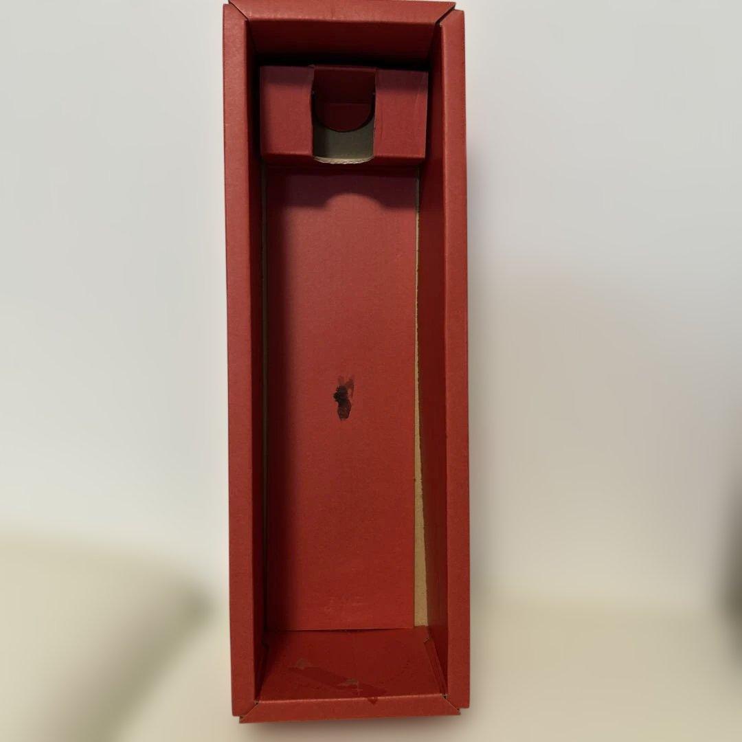 ブルゴーニュ赤ワイン ボーヌ 1erクリュ レ・ゼプノット 1996