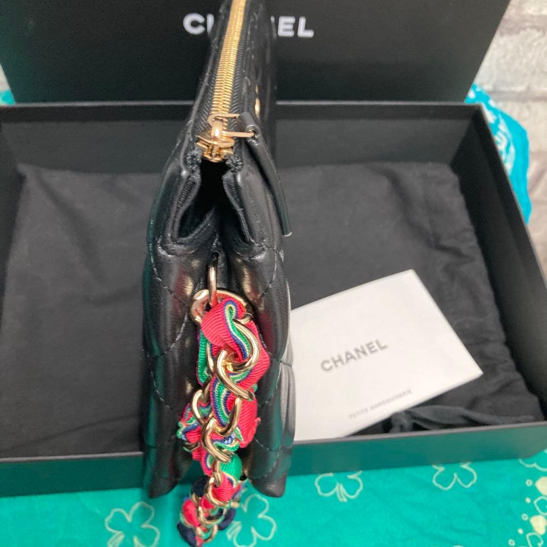 新品未使用☆CHANEL ブラック キルティング クラッチバッグ☆ポーチ☆