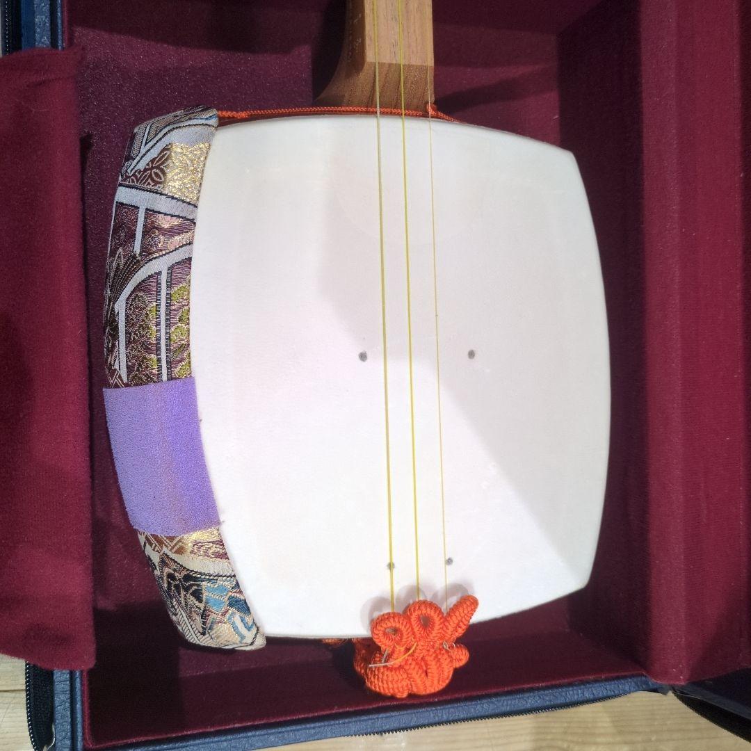 中古三味線　中棹　ハードケース付き　すぐ弾けます