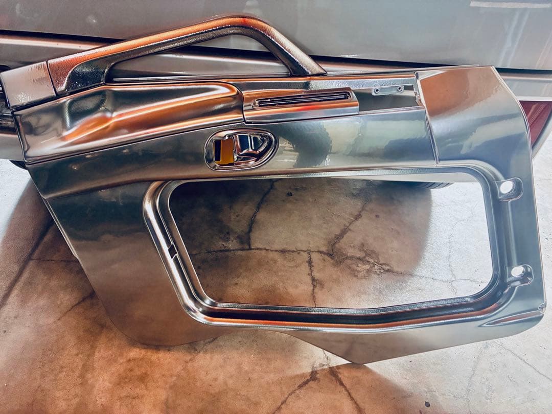 スーパーグレート★三菱★フソー★デコトラ ★プロフィア★内張り★メッキ★ギガ