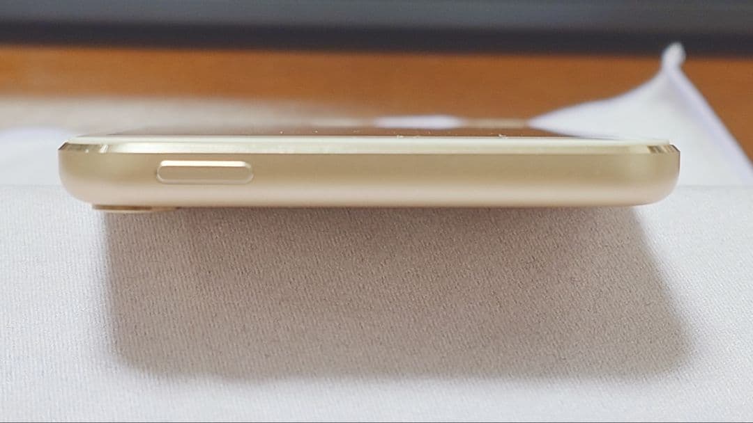 美品　Apple iPod Touch (第7世代) ゴールド 256GB