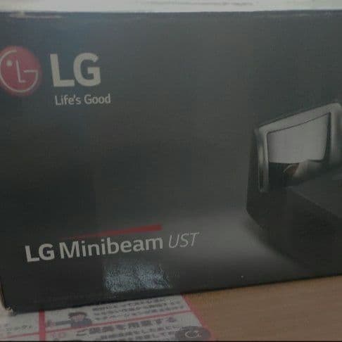 LG minibeam UST 【液晶は新品】きれい!!