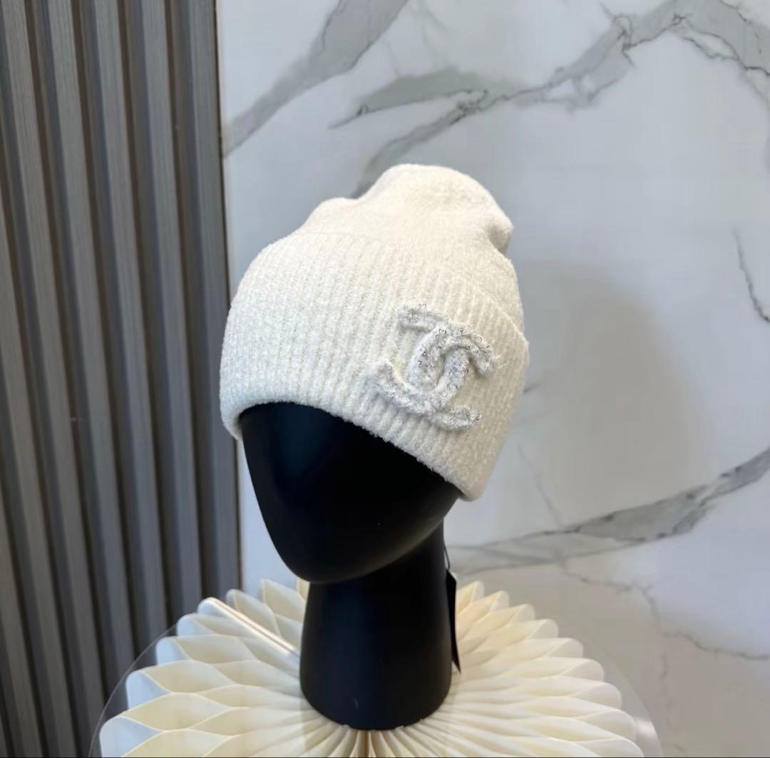 CHANEL ホワイト ニットビーニー