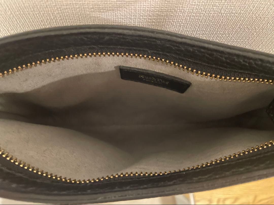 人気ブラックレザー｜ショルダーバッグ｜本革｜レディース｜メンズ