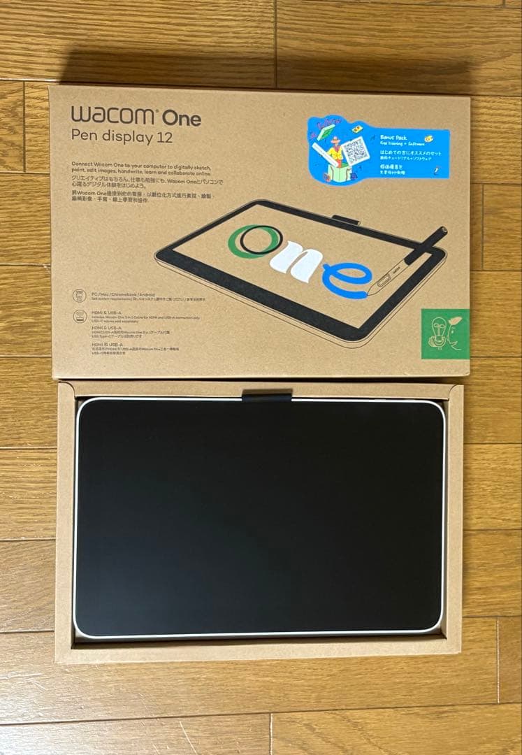 Wacom One 12 液晶ペンタブレット DTC121W4Dスタンド付き