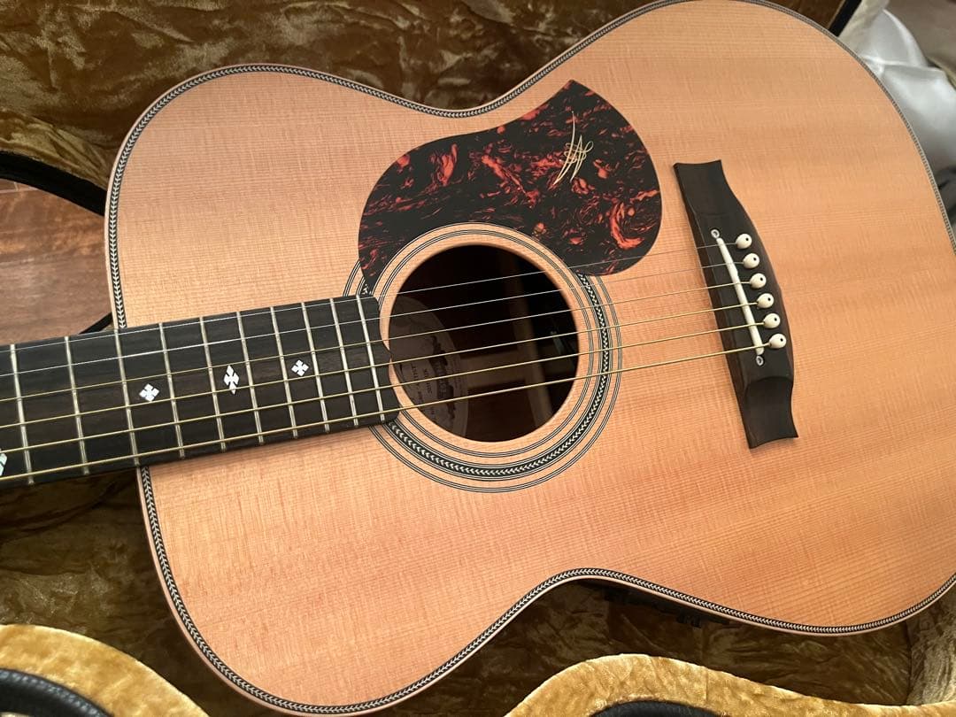 ギター MATON EBG808 Artist