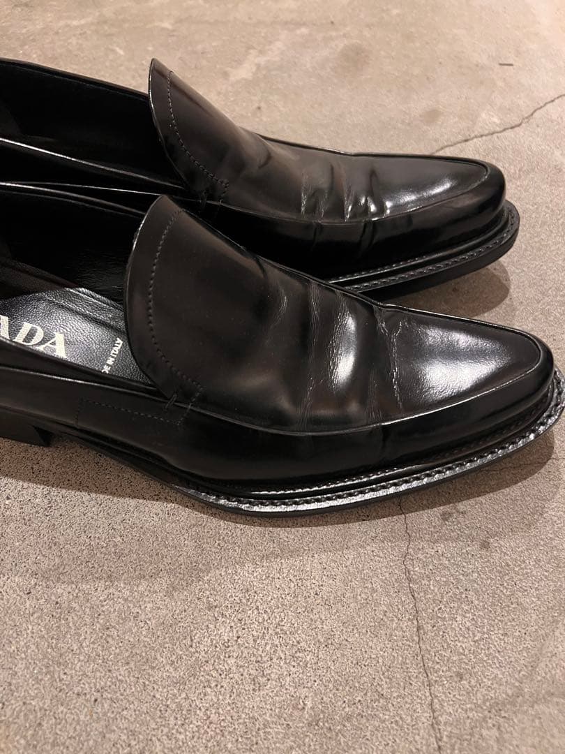 PRADA 37.5 ローファー
