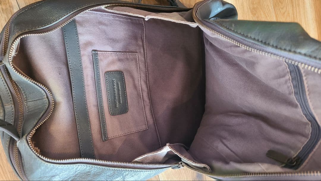 マザーハウス　グレー レザーバックパック メッシュ