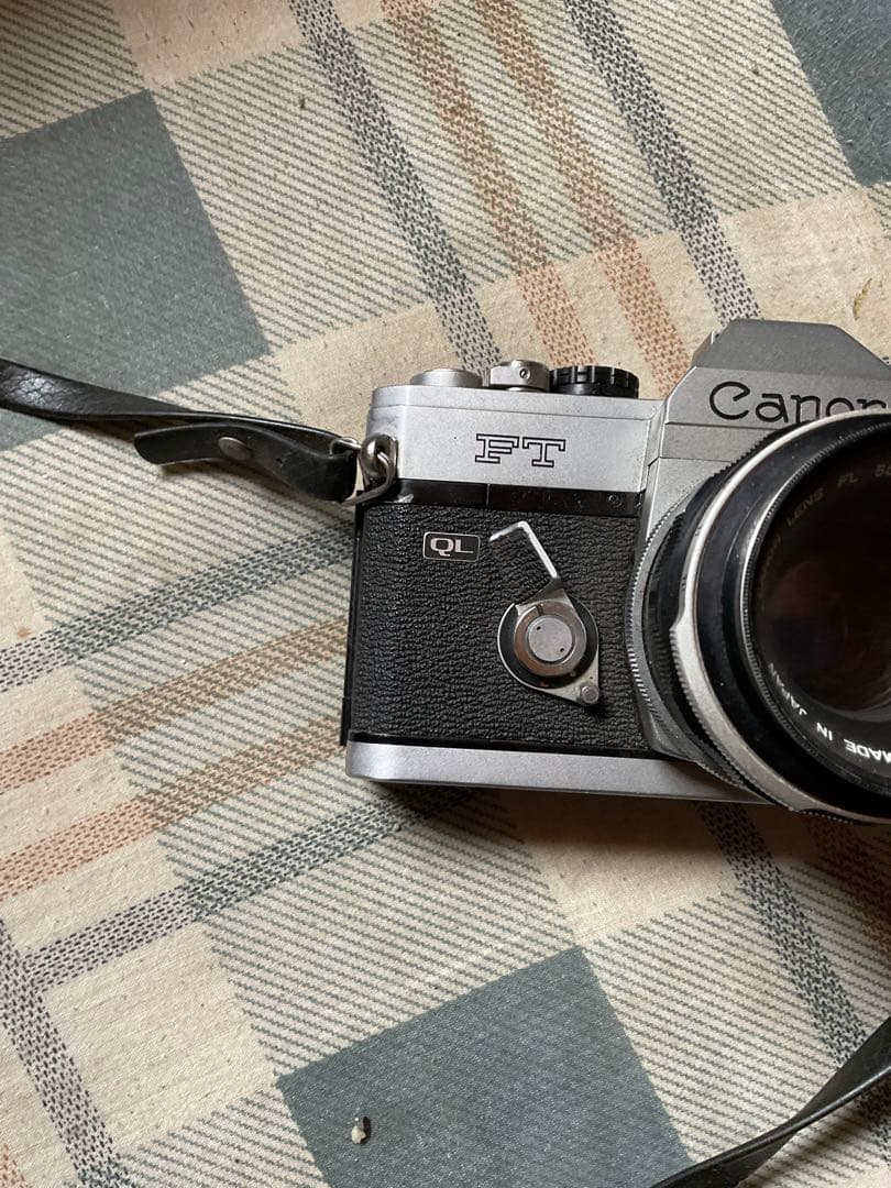 キヤノン・FT カバー付き。取扱説明書なし。【昭和ノスタルジー、ジャンク品？】