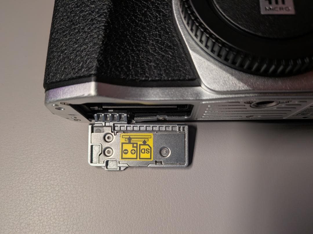 【値下げ不可】オリンパス OM-D E-M10 Mark II （ジャンク品）