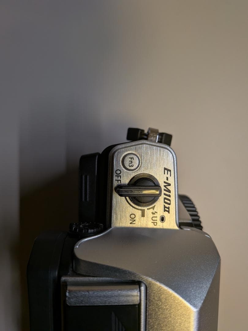 【値下げ不可】オリンパス OM-D E-M10 Mark II （ジャンク品）