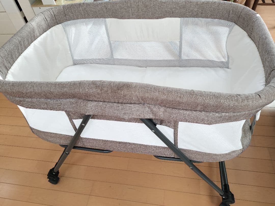 【送料込みに変更いたしました】★極美品★ベビーベッド