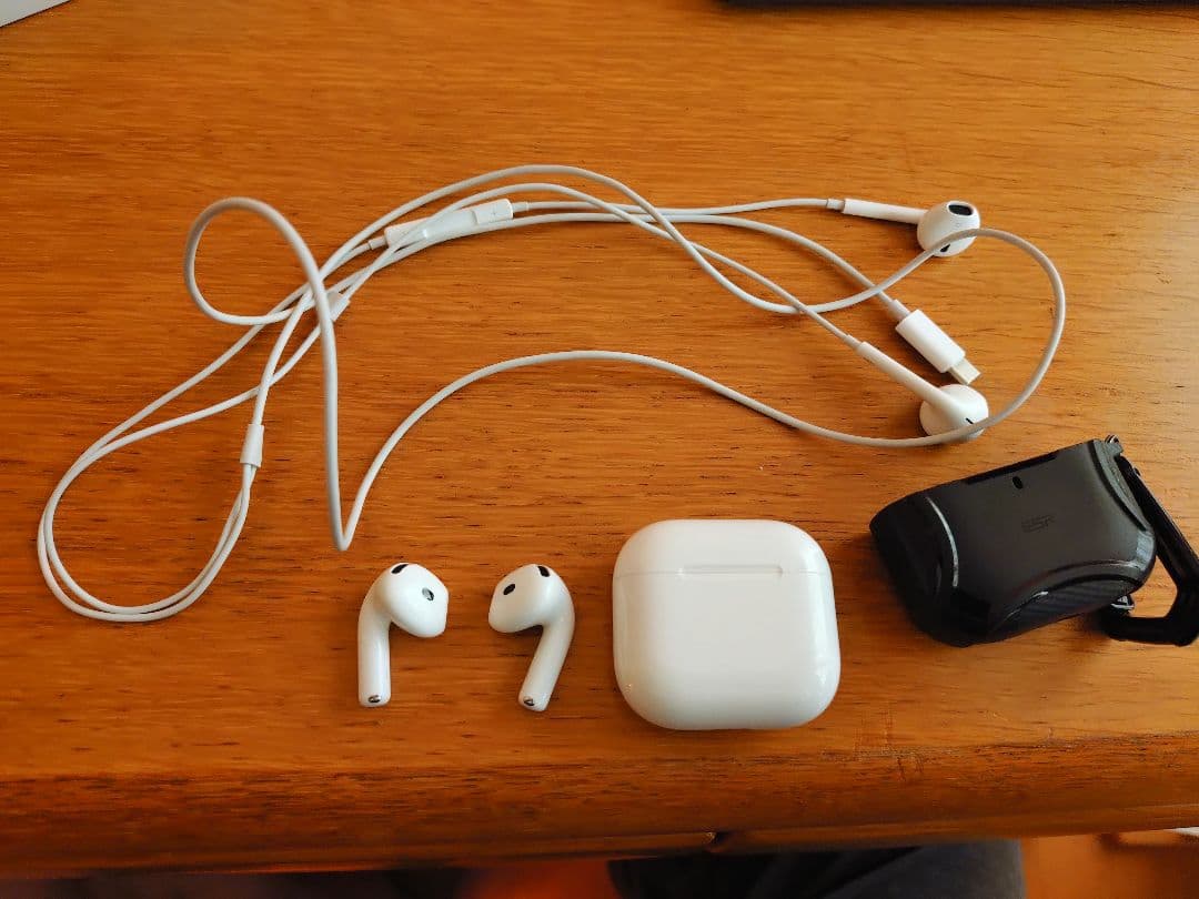 Apple AirPods 4 ANC＋EarPods＋airPodsケース