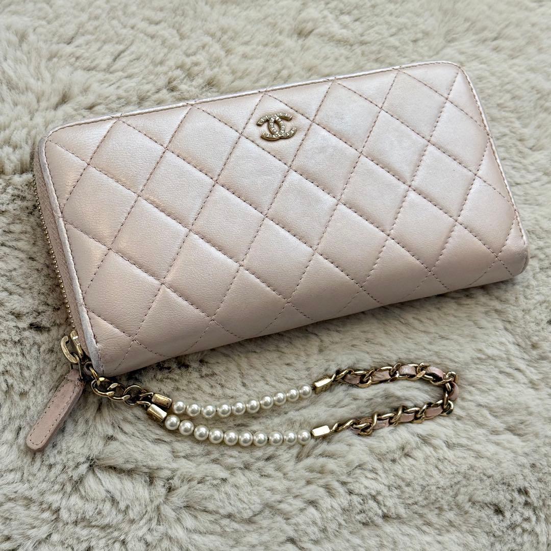 ゆずCHANEL キルティング レザー 長財布 パールピンクベージュ