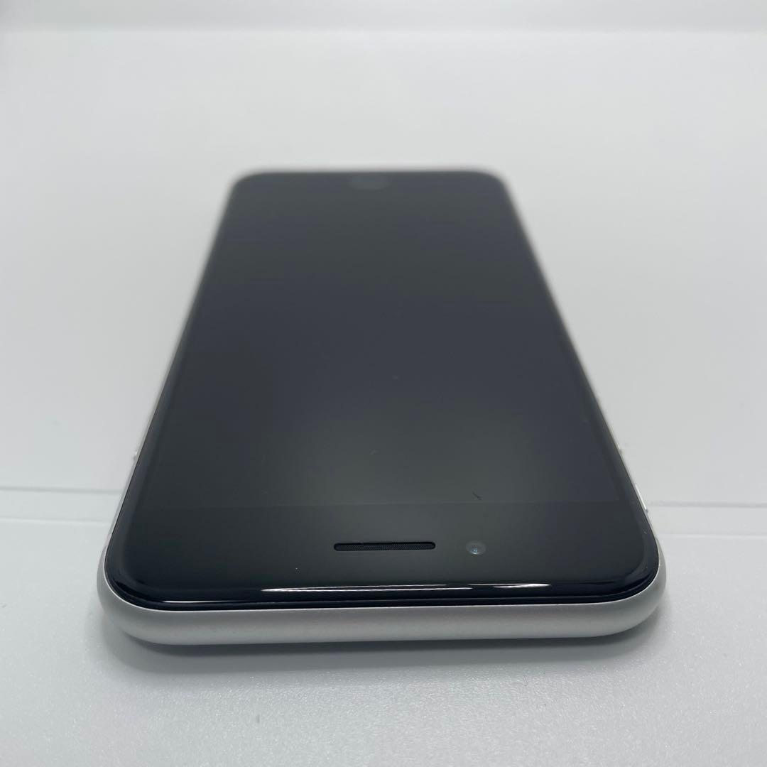 【格安美品】iPhone SE2 64GB simフリー本体 321