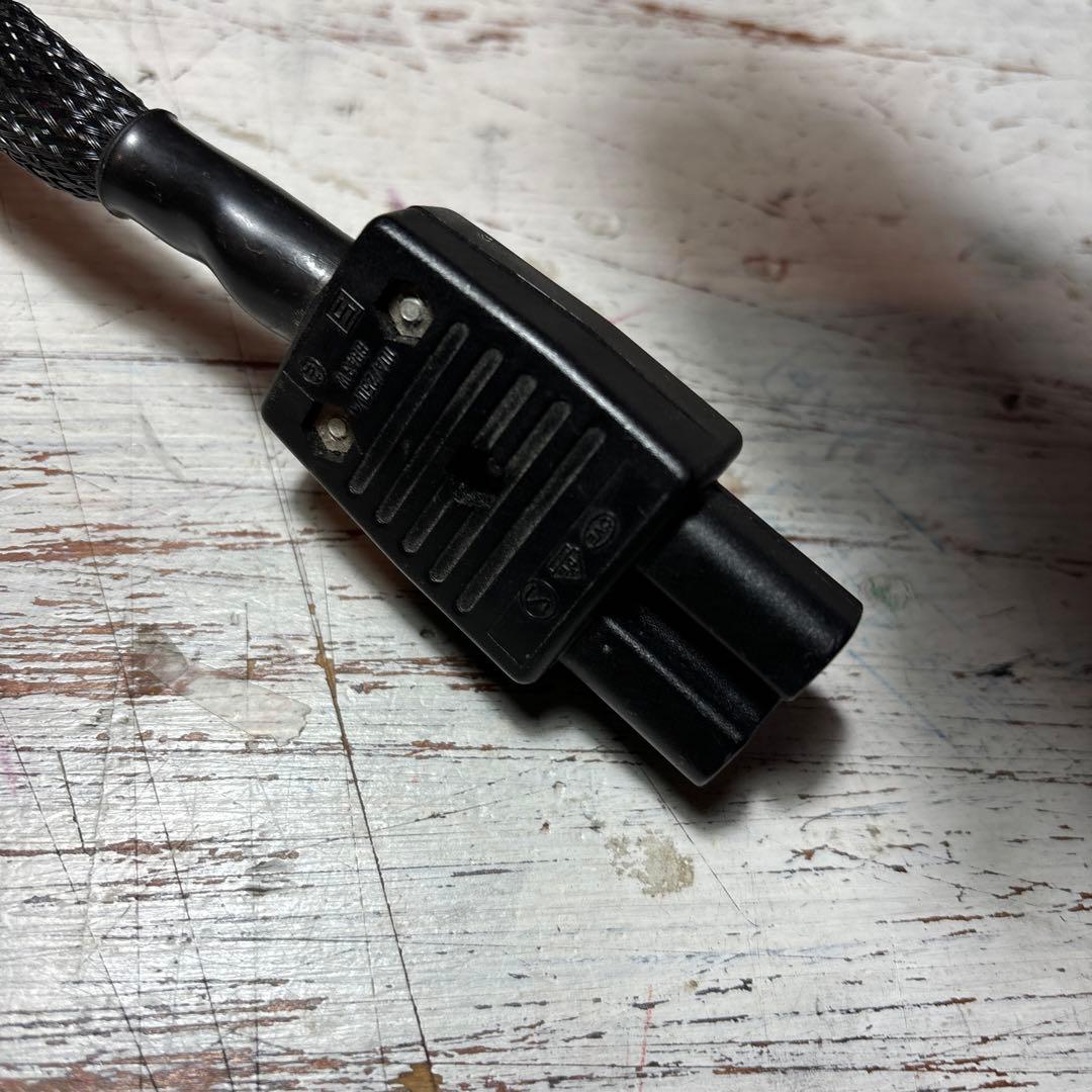 COLOSSUS パワーケーブル