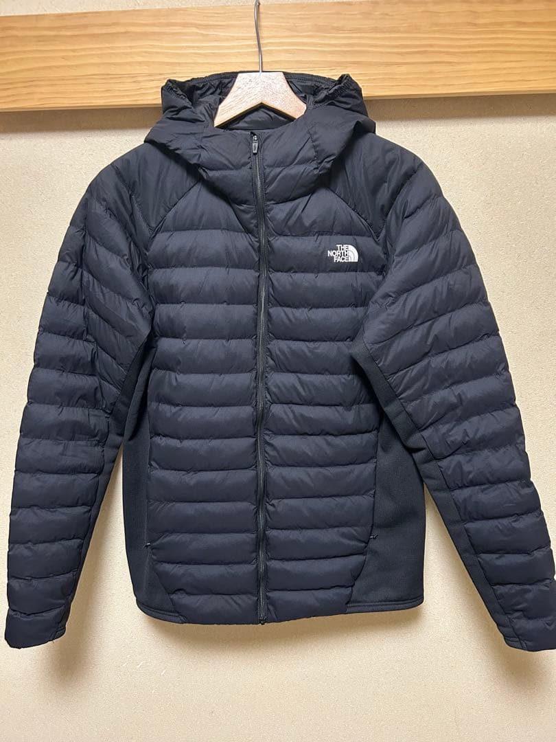 THE NORTH FACE レッドランフーディ（メンズ）
