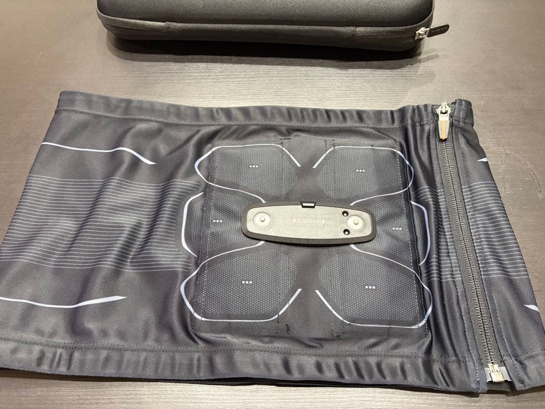 SIXPAD トレーニングパッド　コントローラー セット　Lサイズ