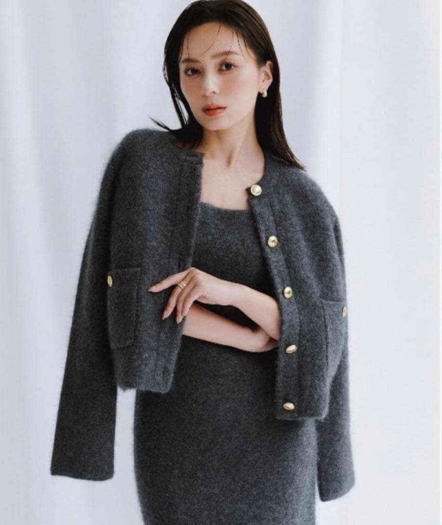 アニュアンス　カシミヤブレンドノーカラーニットジャケット　グレー