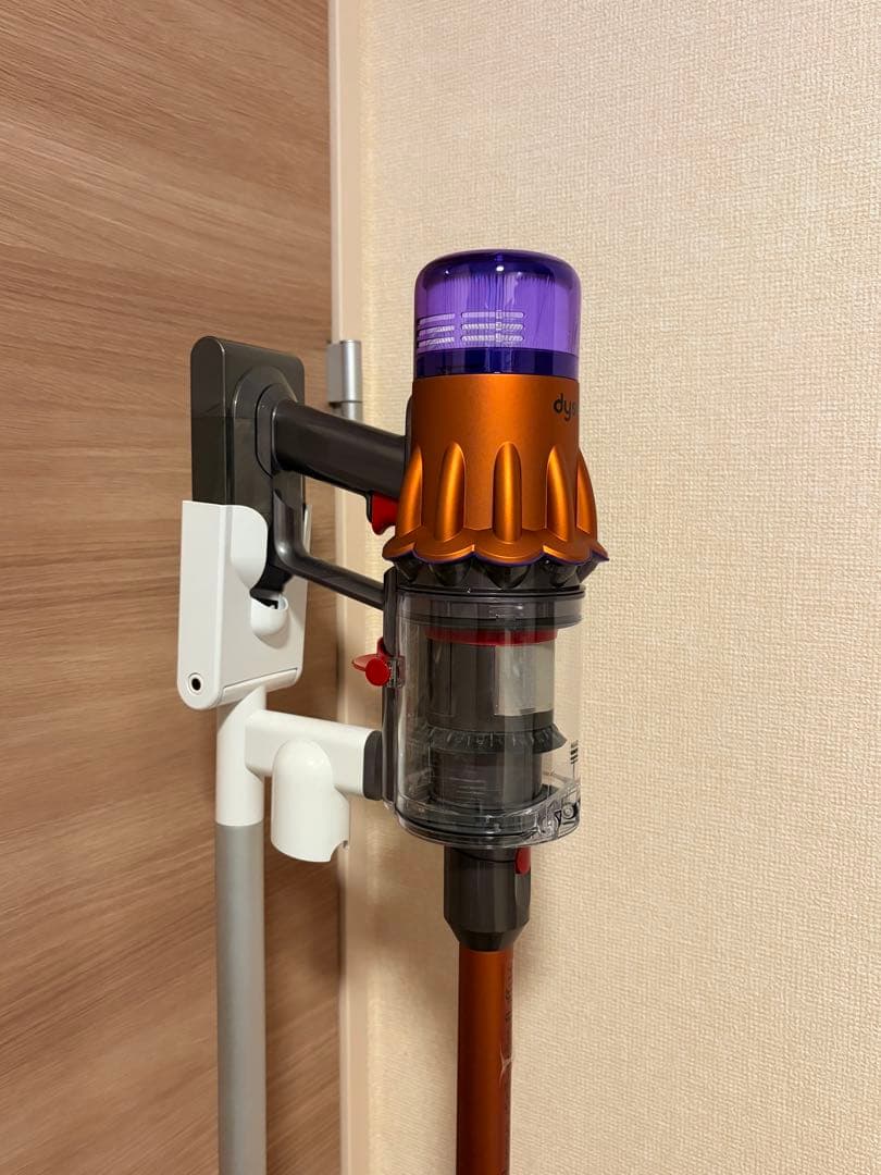 ダイソン コードレス掃除機 SV18FFCOM 2021年購入