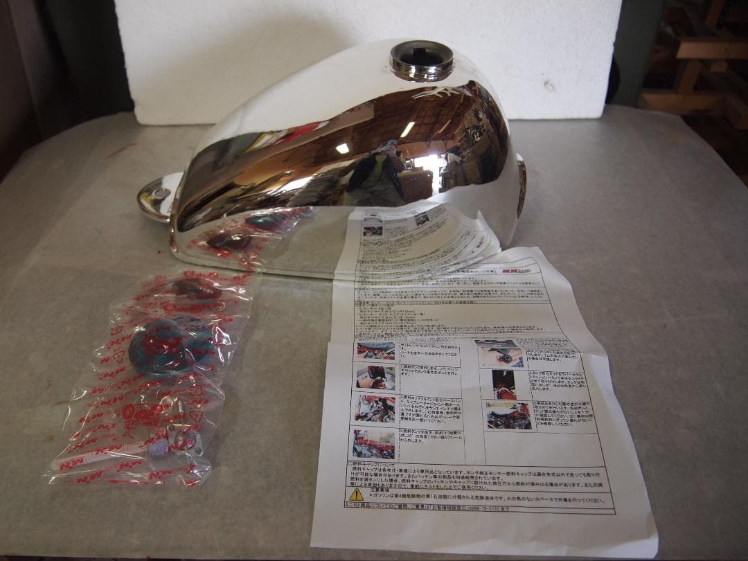 モンキー、ゴリラ、クロムバイクタンク 取り付け説明書付き