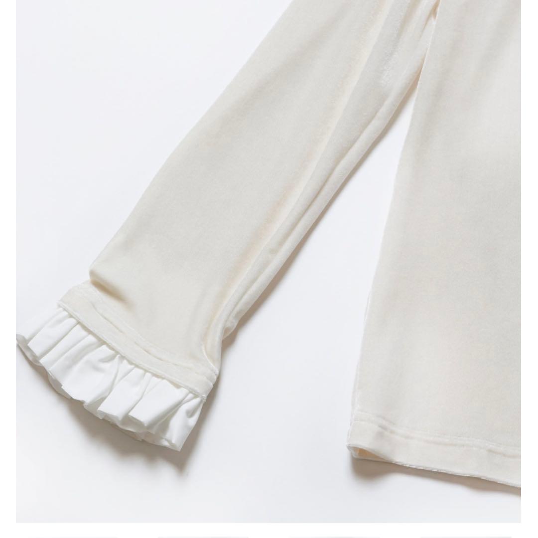 アンプレガント　フリル付きベロアロンT