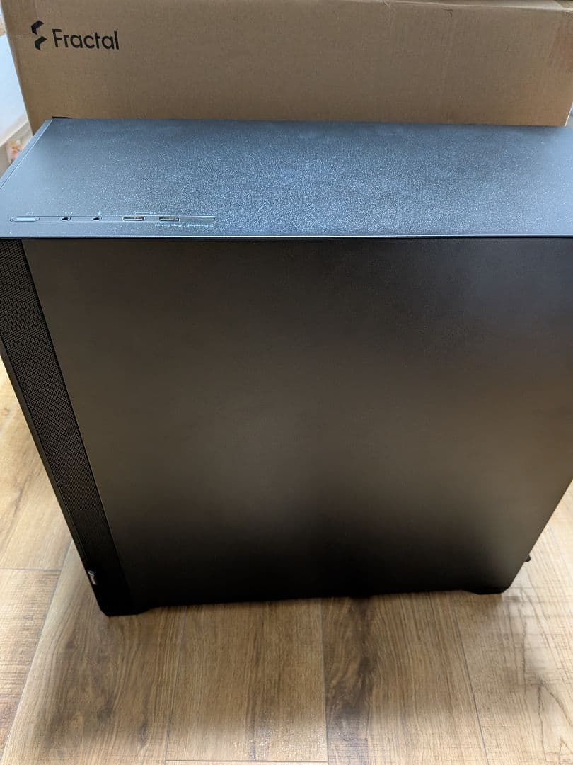 Fractal Design Pop silent ミドルタワーケース