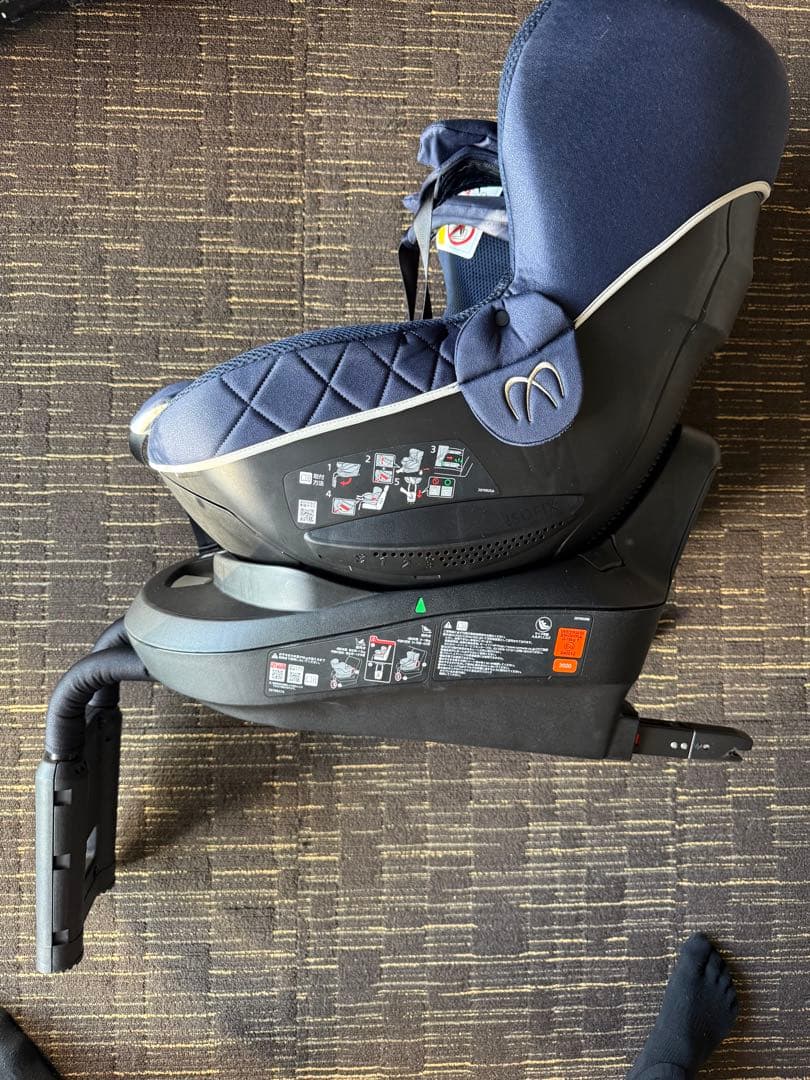 エールベベ（AILEBEBE）クルット6i 回転式チャイルドシート 新生児対応