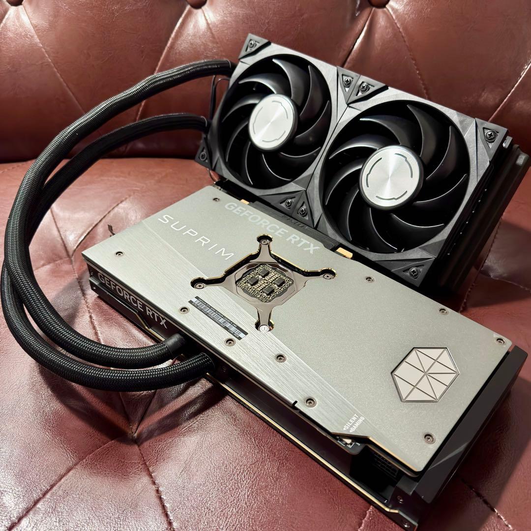 グラフィックボード・グラボ・ビデオカード MSI RTX 4090 SUPRIM LIQUID X 24GB GDDR6X