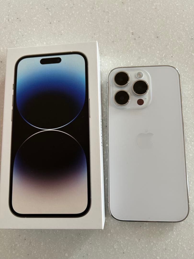 iPhone 14 Pro 256GB シルバー　本体