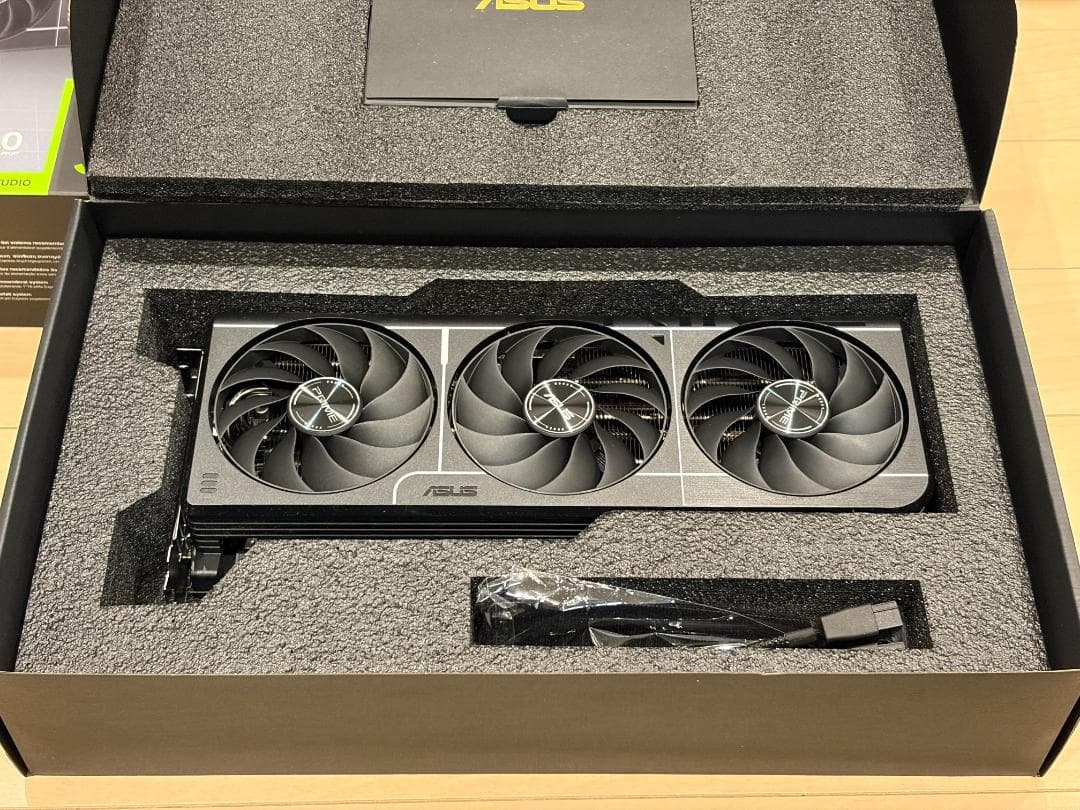 グラフィックボード・グラボ・ビデオカード ASUS PRIME GeForce RTX5070 12GB OC