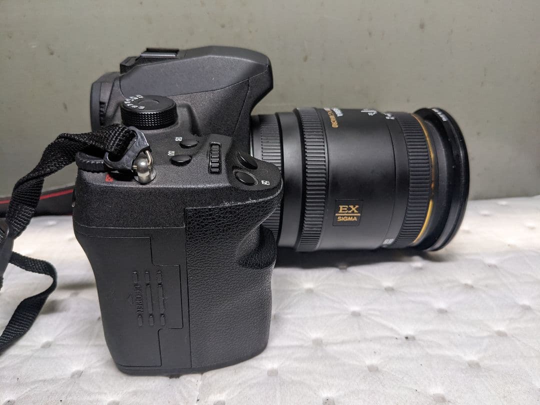 【ジャンク】SIGMA SD1 Merrill 本体+バッテリー +充電器