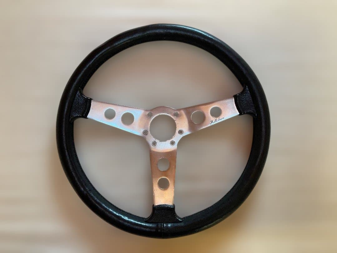 クラシックミニ用ボス付きHelleboreステアリング３３パイ