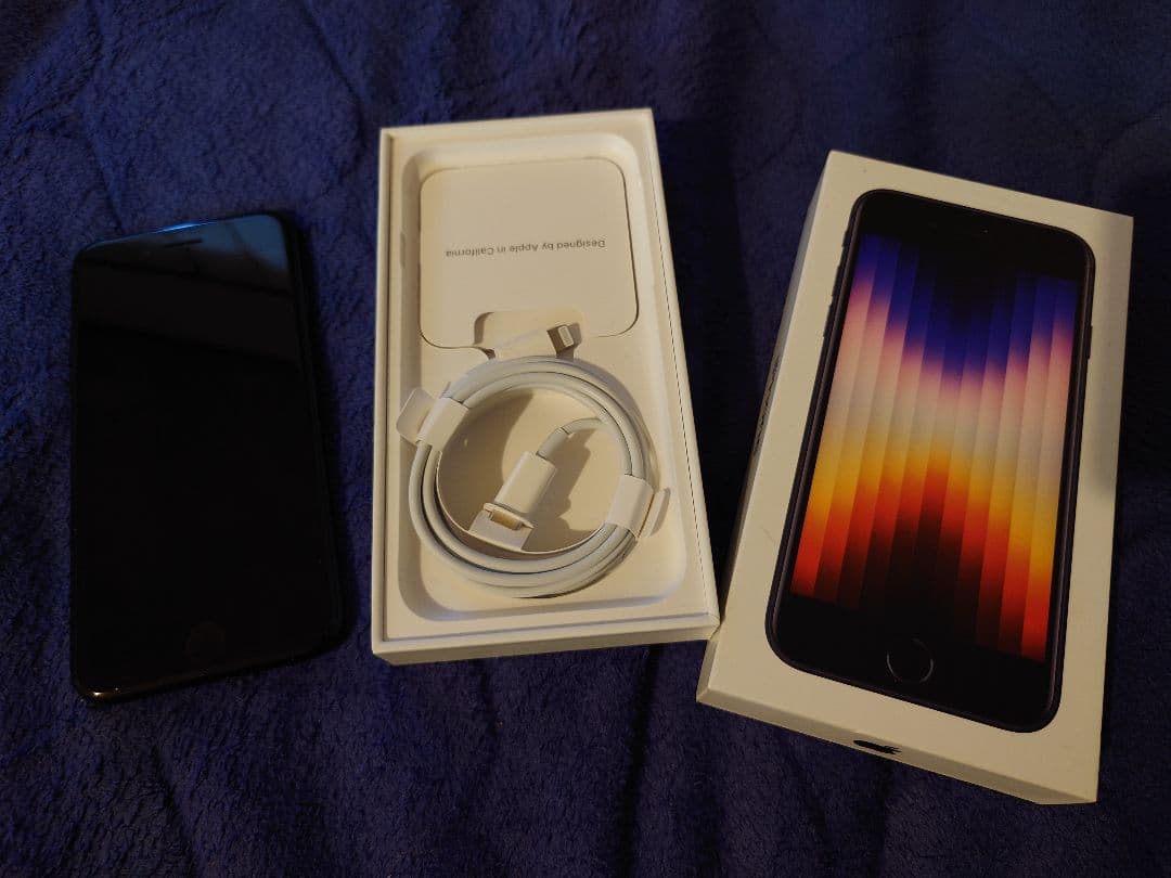 iPhone SE3 64gb ブラック