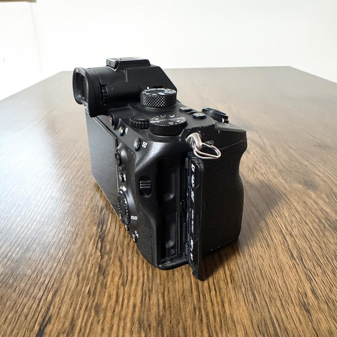 SONY α7III ボディ 元箱・説明書付き 動作良好