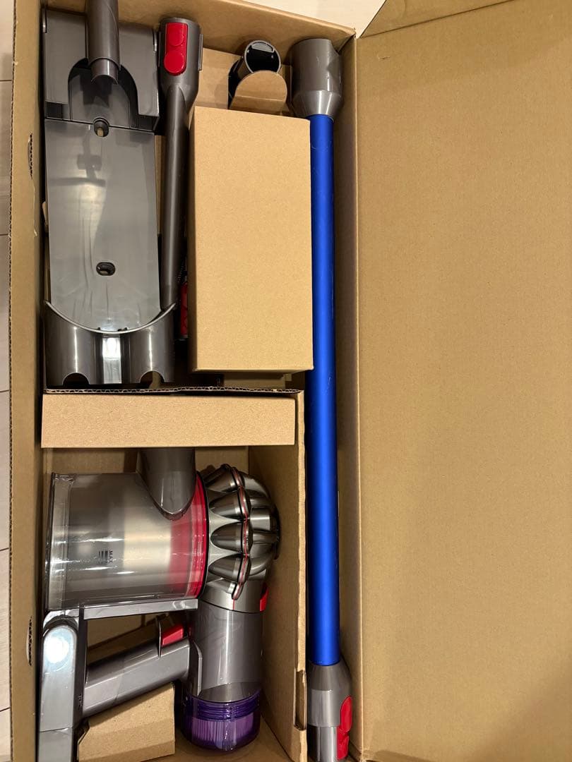 ★ダイソン★ 美品！Dyson V8 Slim Fluffy Extra