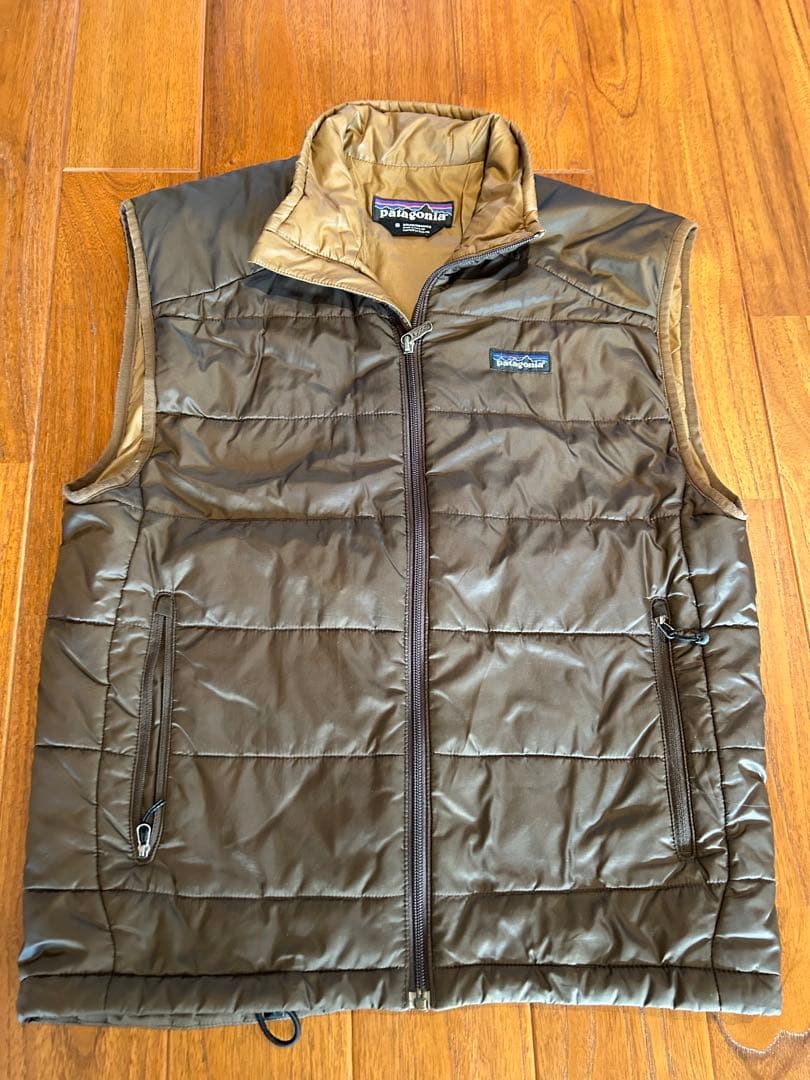 Patagonia ライトダウンベスト オリーブグリーン