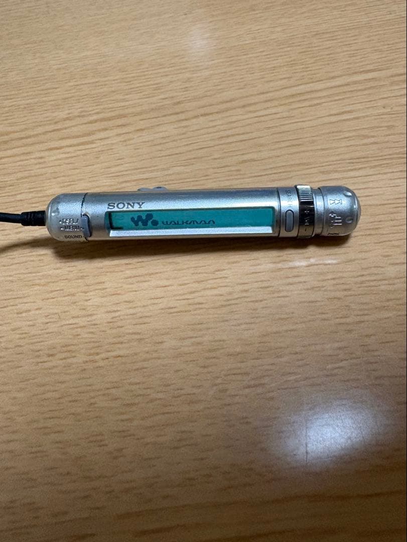 SONY ソニー CDウォークマン D-NE20 2007年製 ホワイト