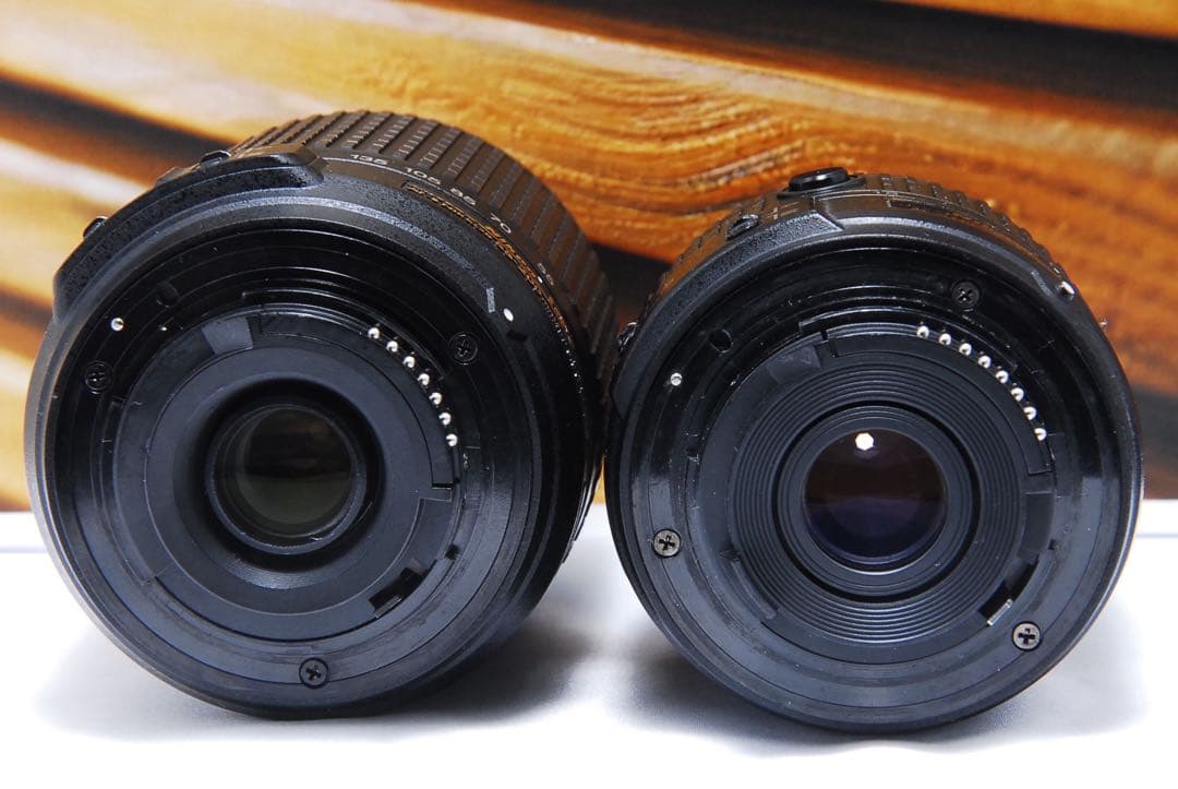 一眼レフ ニコン Nikon D3300 デジタル カメラ　スマホ転送 ダブル