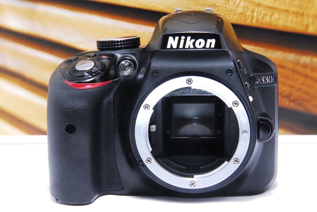 一眼レフ ニコン Nikon D3300 デジタル カメラ　スマホ転送 ダブル