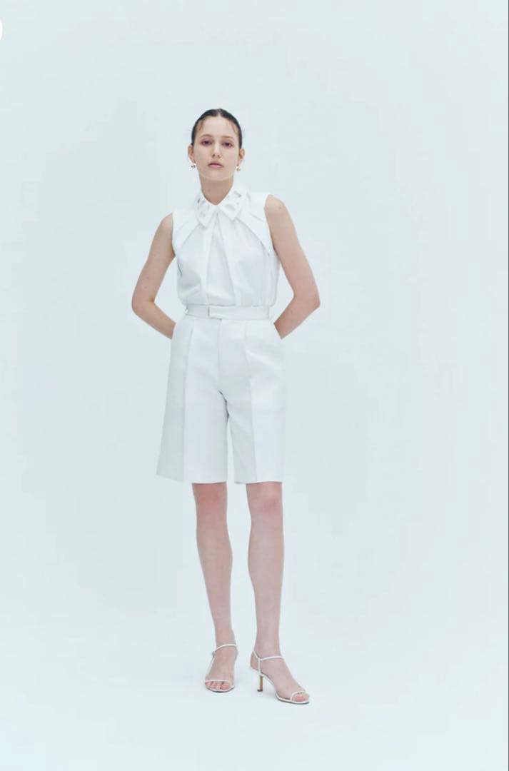 パンツ laubeblanc Front pin tuck Half pants