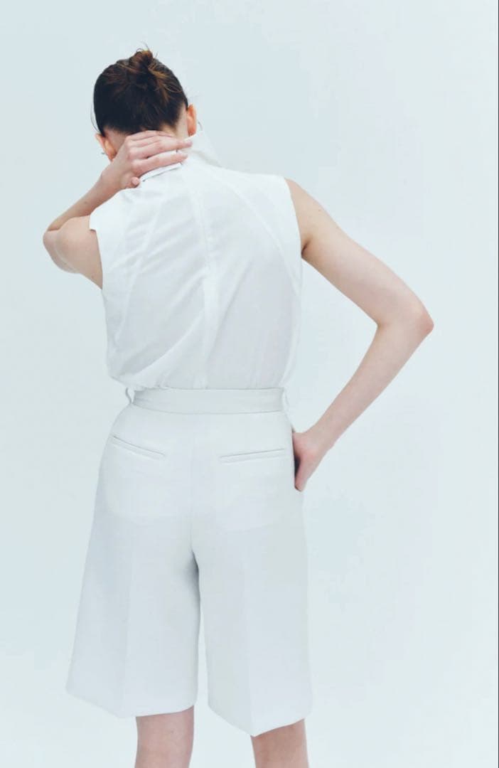 パンツ laubeblanc Front pin tuck Half pants