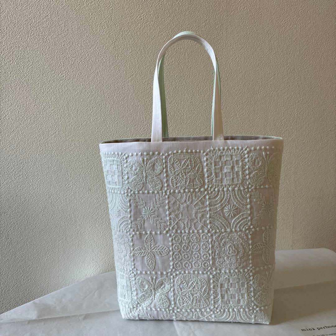 ミナペルホネン 生地使用　swan/forest tile お散歩トートバッグ